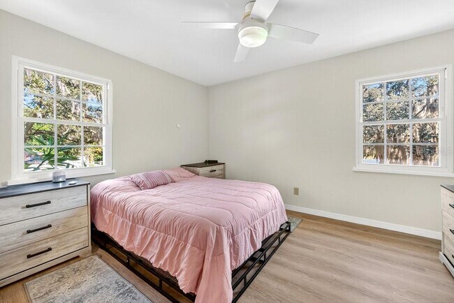 Building Photo - 223 Denese Ln