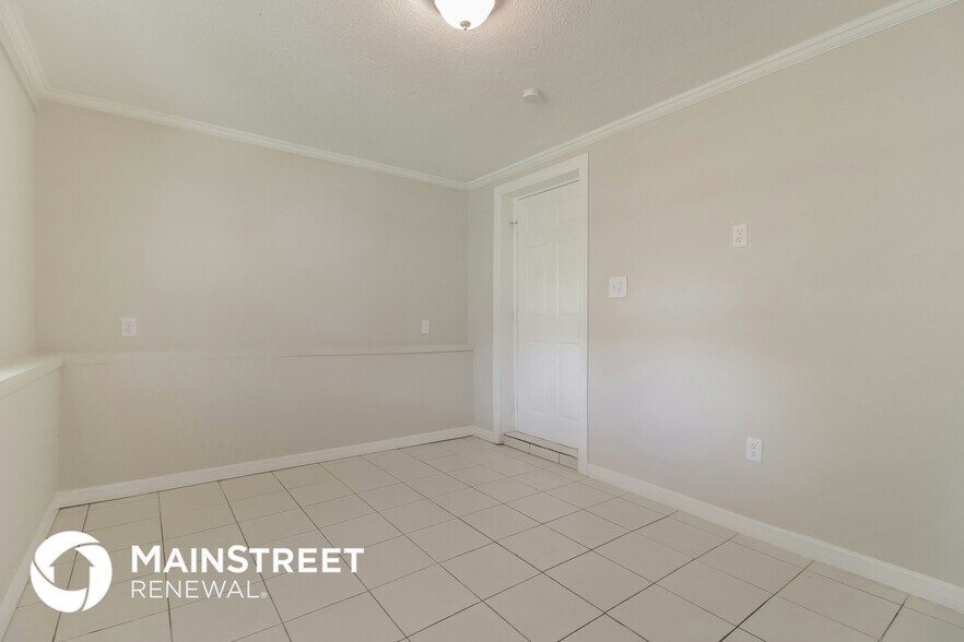 Building Photo - 560 Georgia Ave