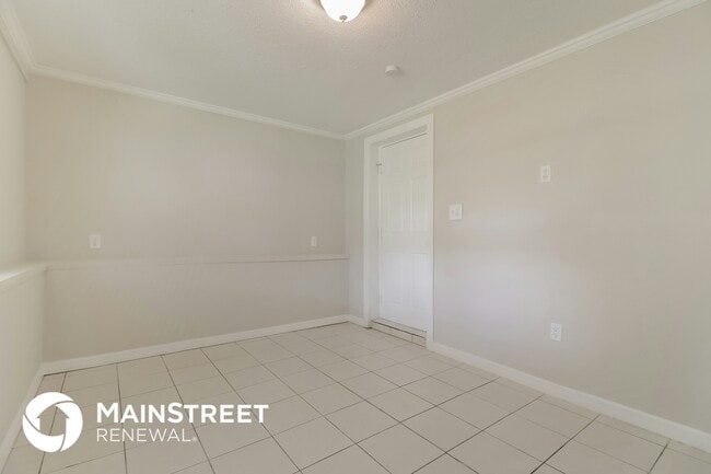 Building Photo - 560 Georgia Ave