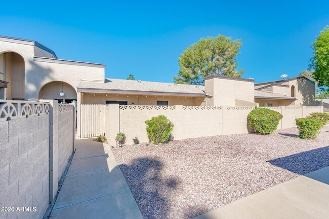 Building Photo - 4515 W Continental Dr