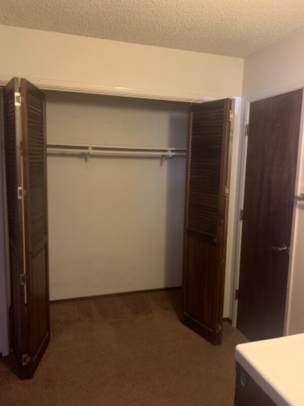 Building Photo - 810 Madrone Ave
