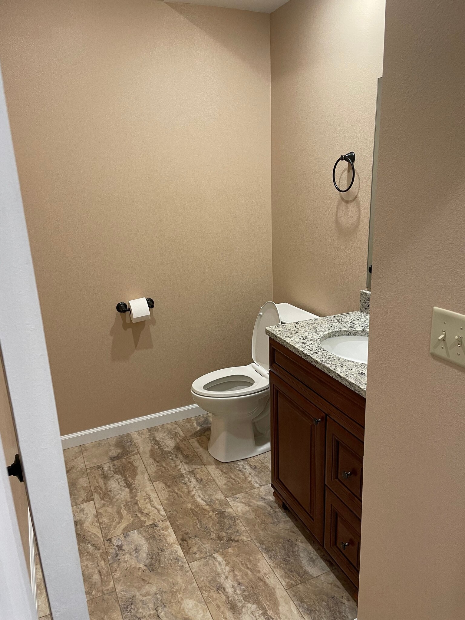 Building Photo - 1206 Bardsley Rd