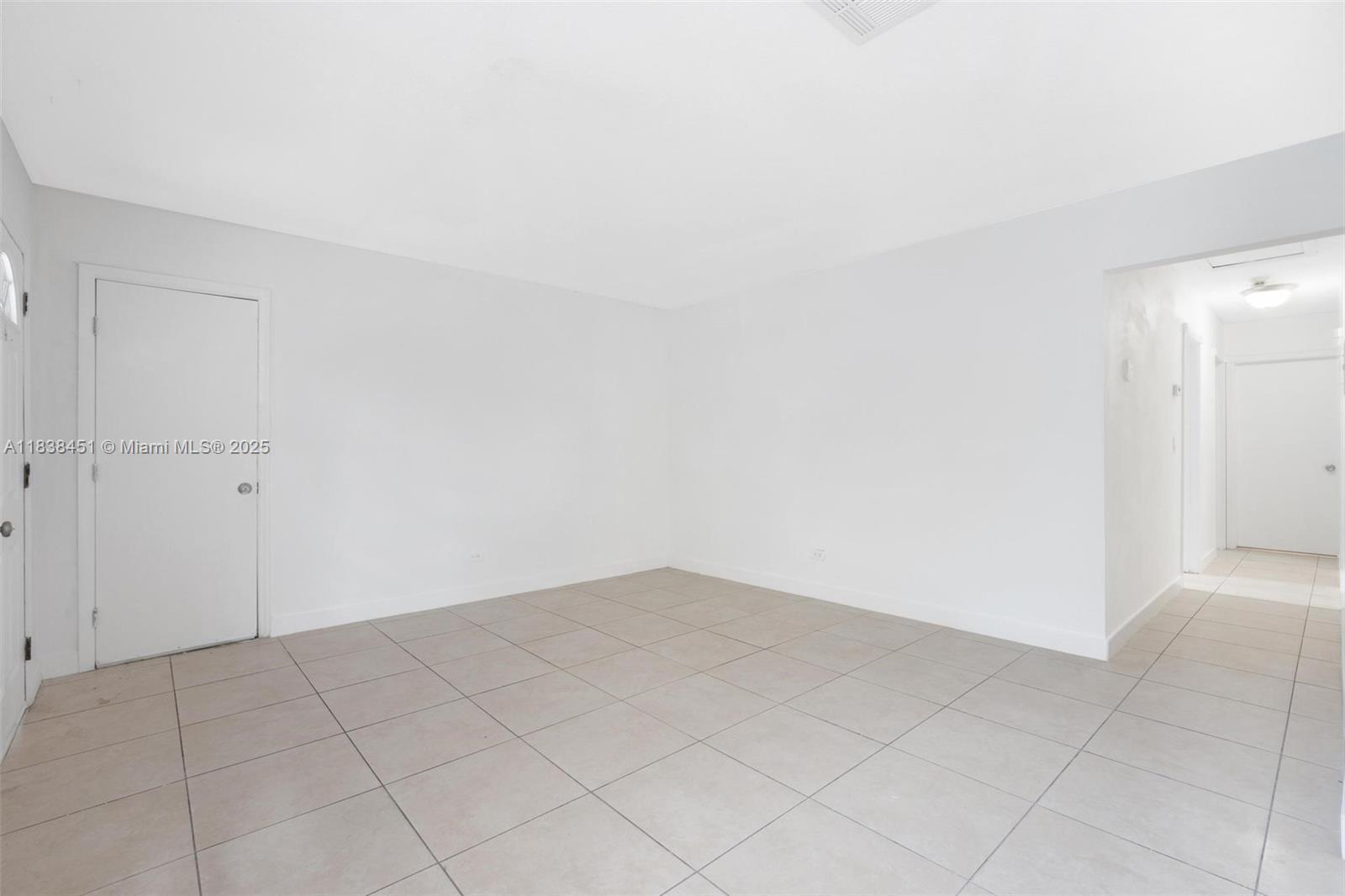 Building Photo - 700 SW 67th Ave