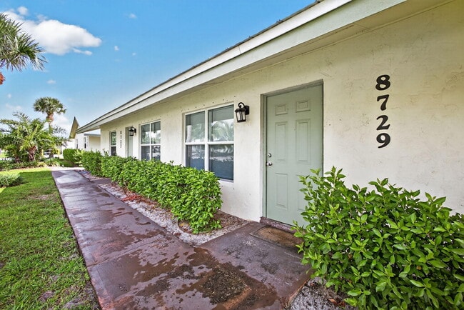 Building Photo - 8729 SE Hobe Ridge Ave