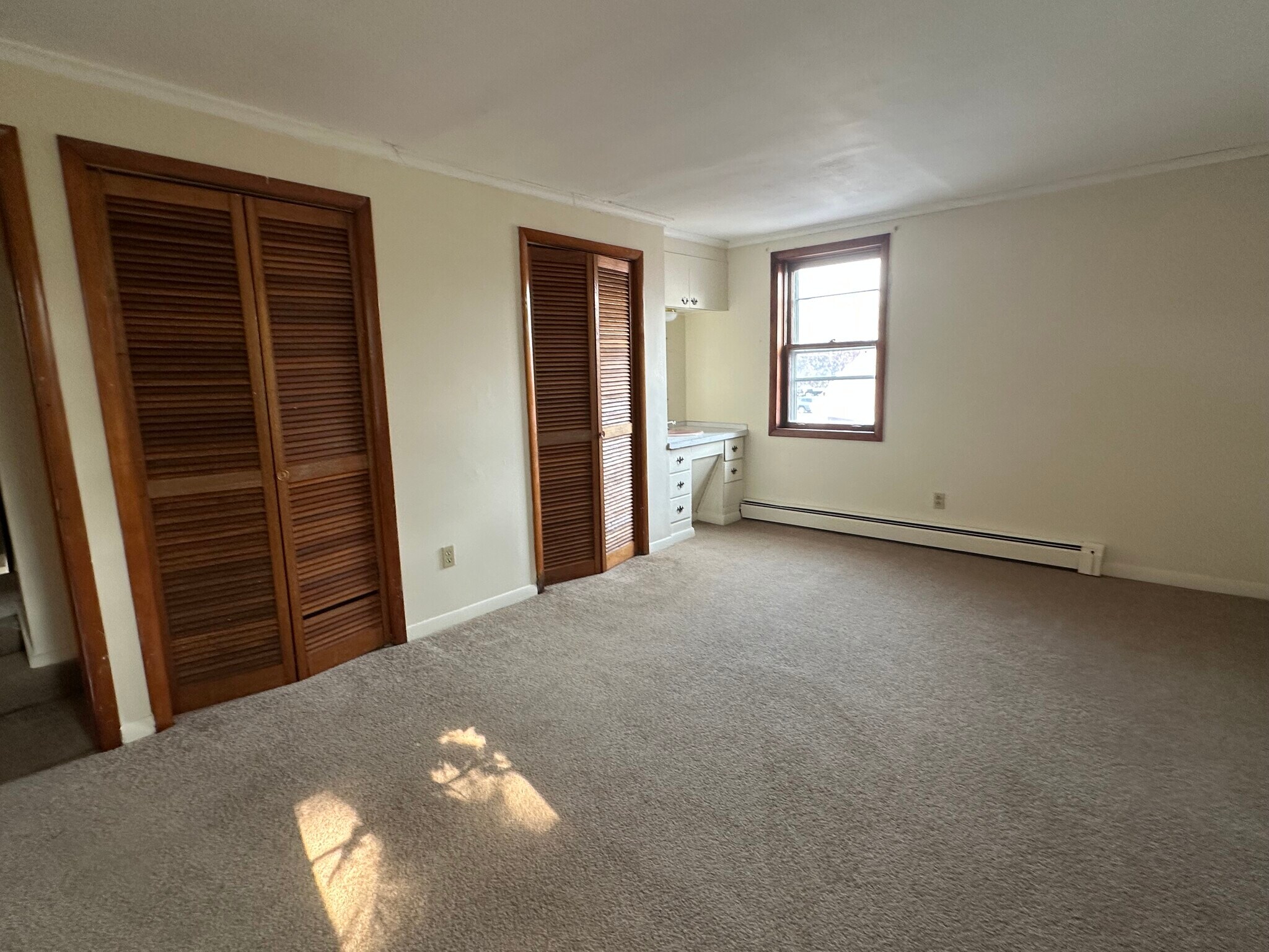 Building Photo - 64 E 5th St