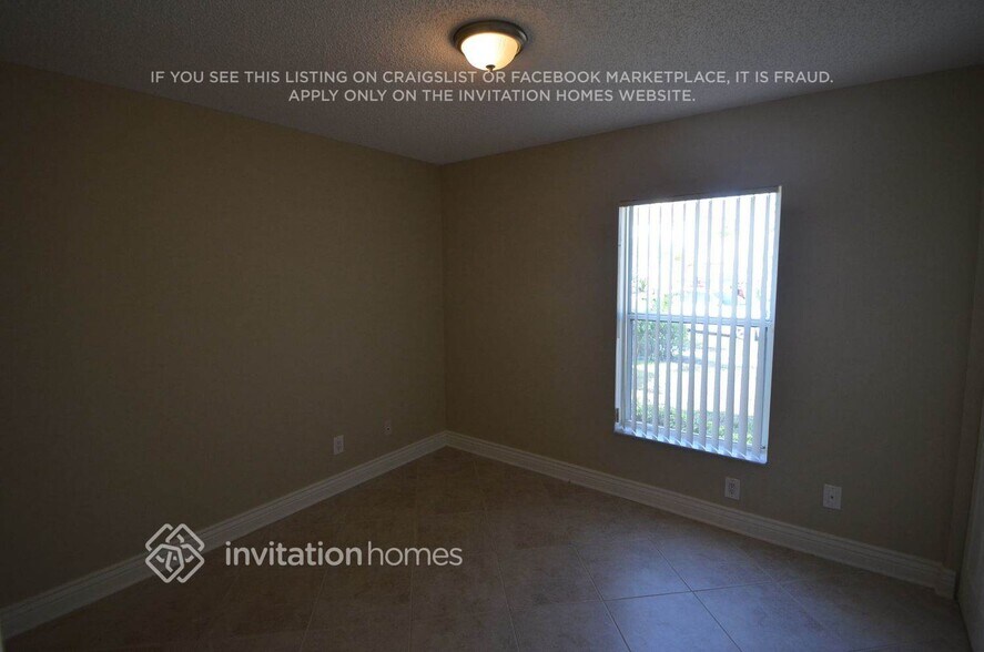 Building Photo - 2051 NW 188th Ave