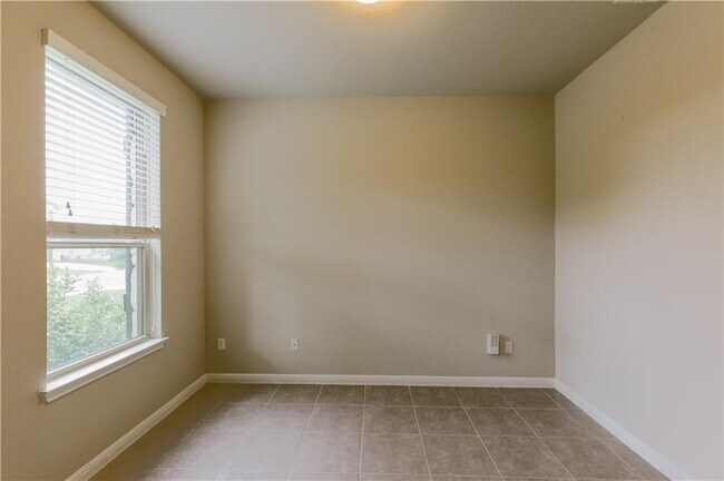 Building Photo - 5762 Porano Cir
