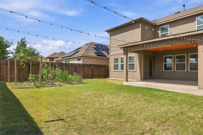Building Photo - 609 Falkland Trace