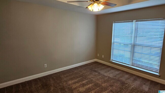 Building Photo - 228 Hillcrest Dr