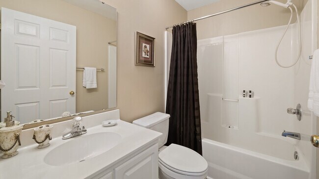 Building Photo - 1041 Blue Stem Dr