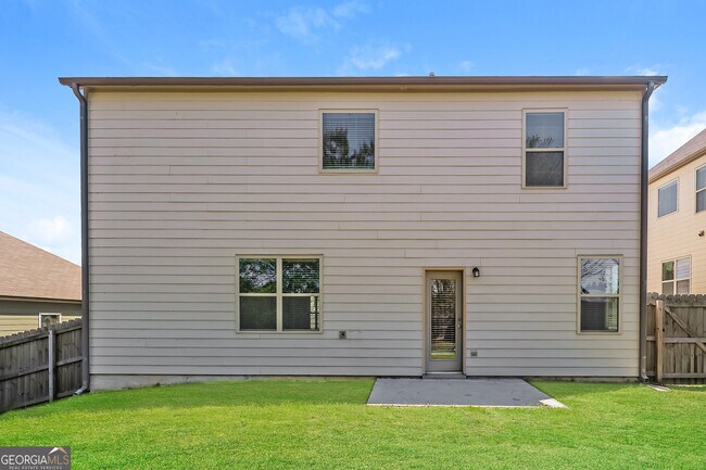 Building Photo - 561 Greyhound Ct