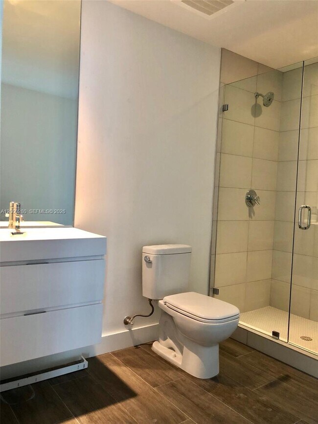 Building Photo - 2900 NE 7th Ave