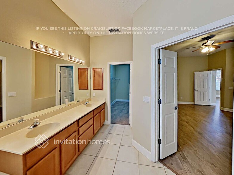 Building Photo - 638 Johns Landing Way