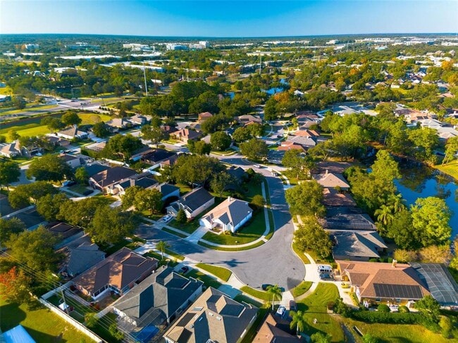 Building Photo - 497 Pickfair Terrace