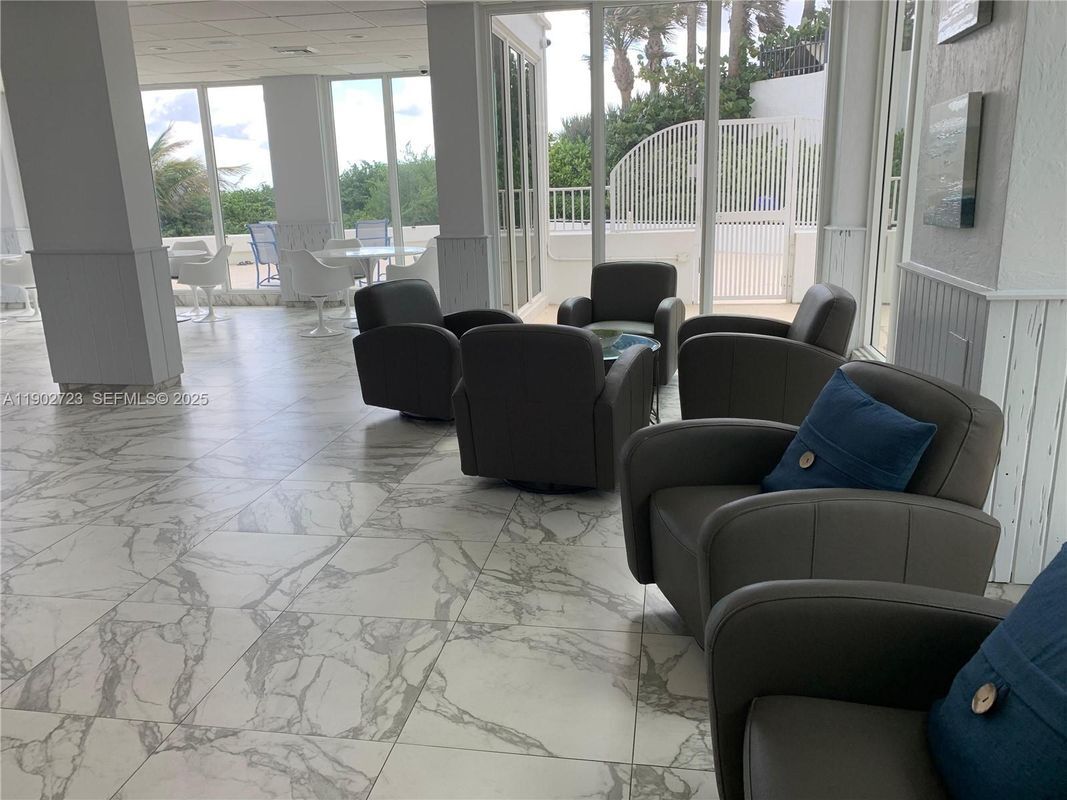 Building Photo - 3600 Galt Ocean Dr