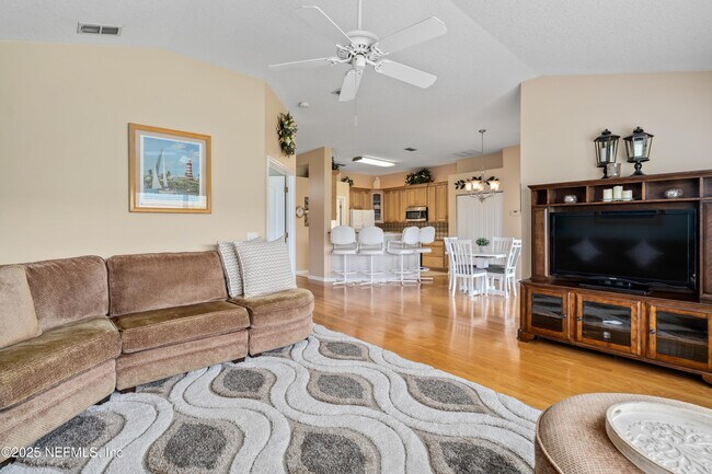 Building Photo - 2325 Commodores Club Blvd