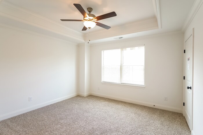 Building Photo - 308 B Lake Street