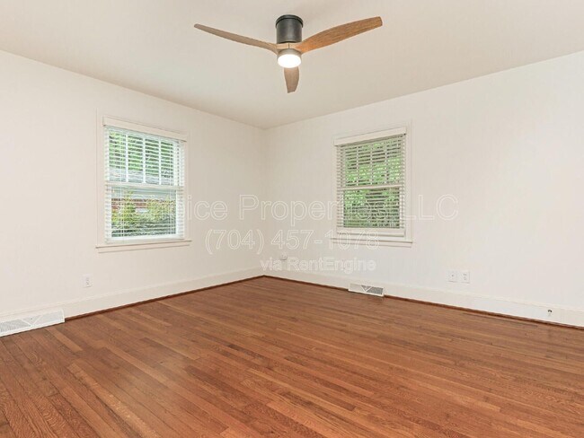 Building Photo - 421 Blairmore Dr