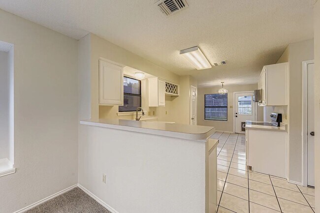 Building Photo - Coppell ISD! Spacious 3 Bed Home in Summer Place