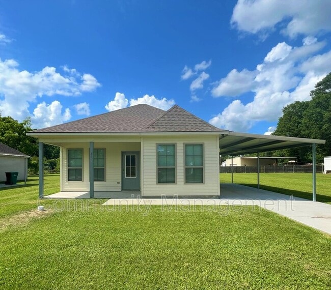 Building Photo - 7677 River Ridge Dr
