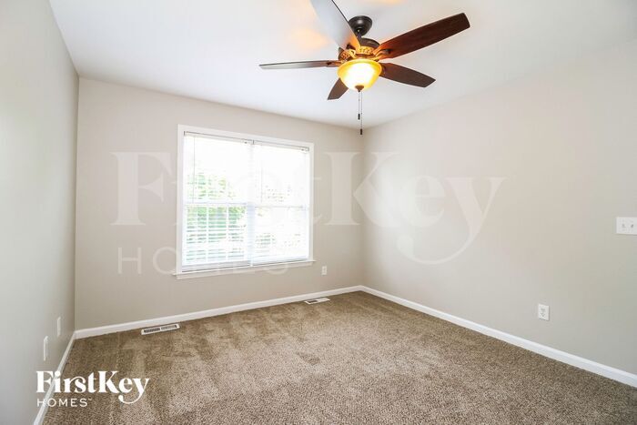 Building Photo - 2648 Wynbrook Dr