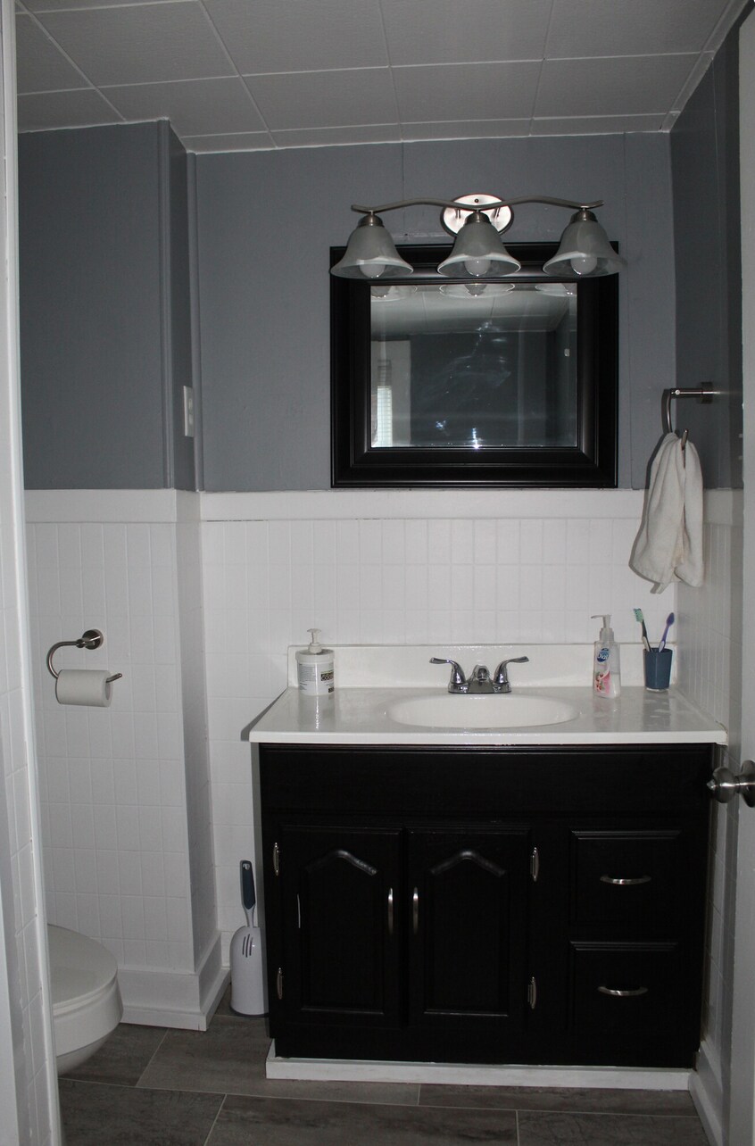 Building Photo - 52 Broome St