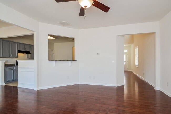 Building Photo - 5780 Weddington Dr