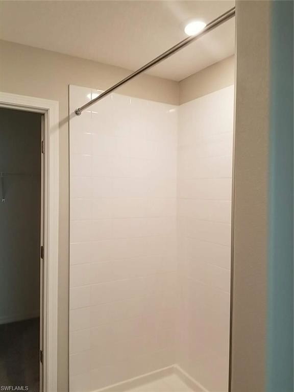 Building Photo - 5010 White Chicory Dr