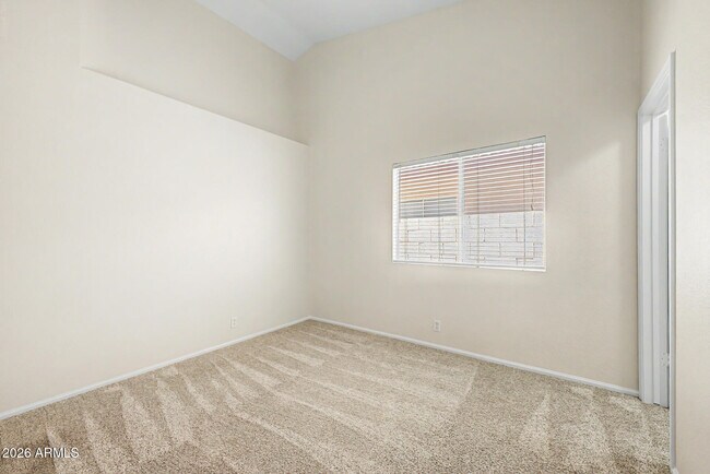 Building Photo - 1068 W Glenmere Dr