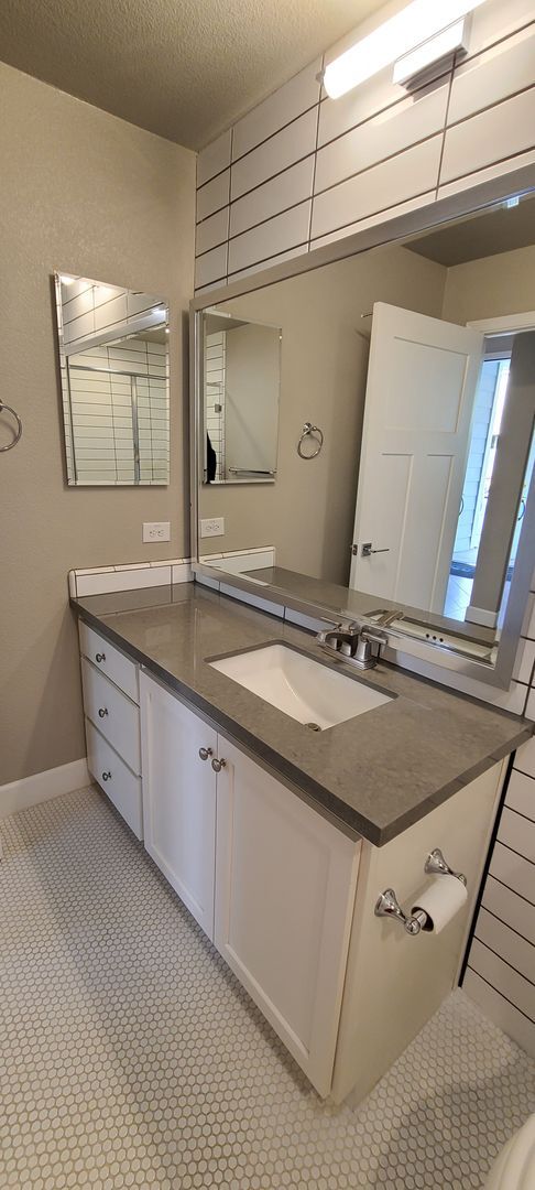 Building Photo - Gorgeous 4 Bedroom Model Home in the Cannery