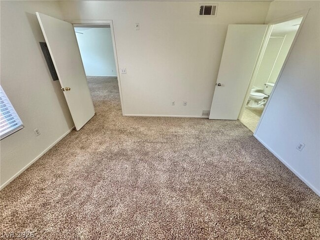 Building Photo - 555 E Silverado Ranch Blvd