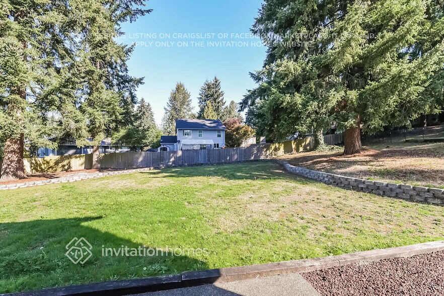 Building Photo - 12105 119th St E