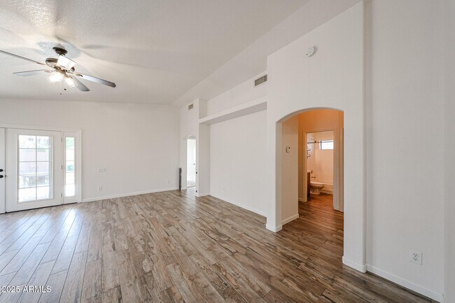 Building Photo - 6209 W Blackhawk Dr