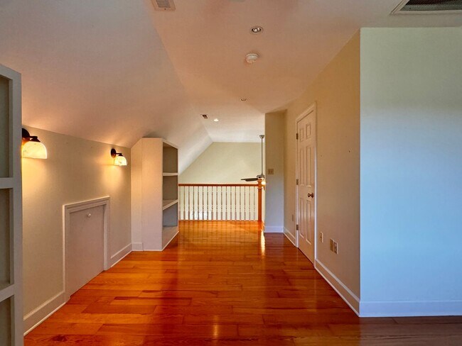 Building Photo - Private Farm Home in North Garden - Enjoy Fantastic Views - Main Level Primary Suite!