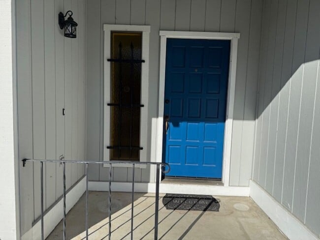 Building Photo - Single Level House - Rincon Valley - 3bd 2ba - 1788 Square Feet of Living Space