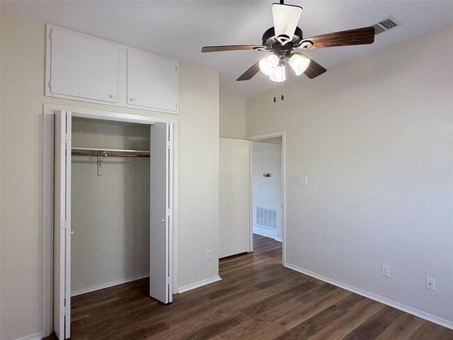 Building Photo - 1504 Watterson Rd