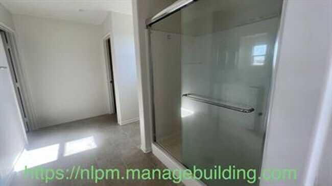Building Photo - 13328 Hyacinth Ct