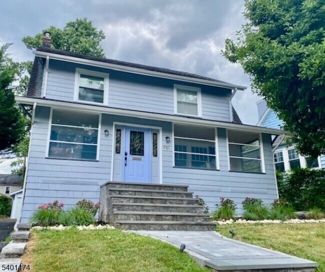 Building Photo - 220 S Ridgewood Rd