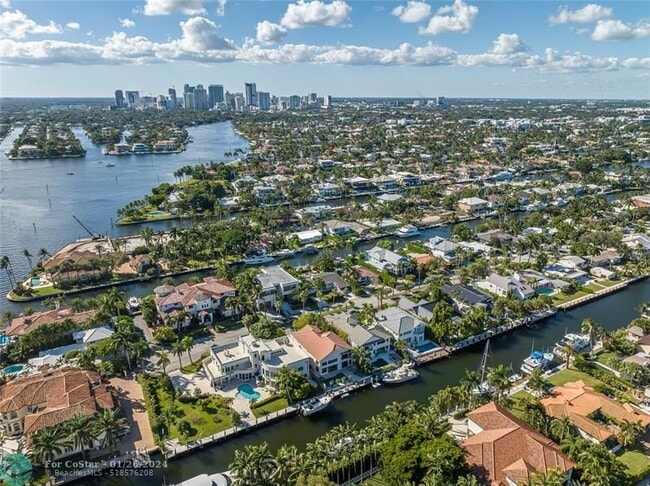 Building Photo - 808 Solar Isle Dr