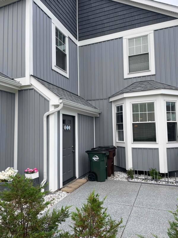 Building Photo - 8371 Juniper Dr