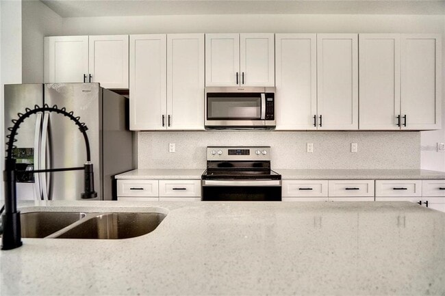 Building Photo - 417 Marion Oaks Ln