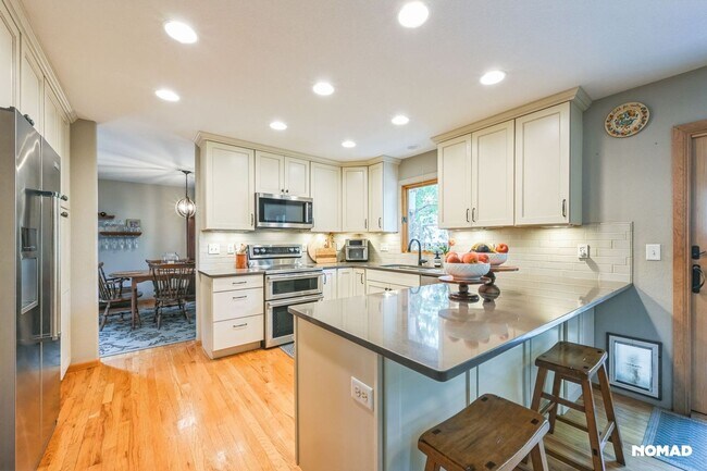 Building Photo - Stunning 4BR House in Fort Collins