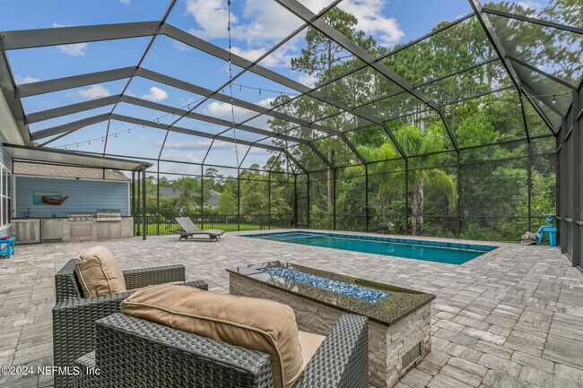 Building Photo - 452 Quail Vista Dr