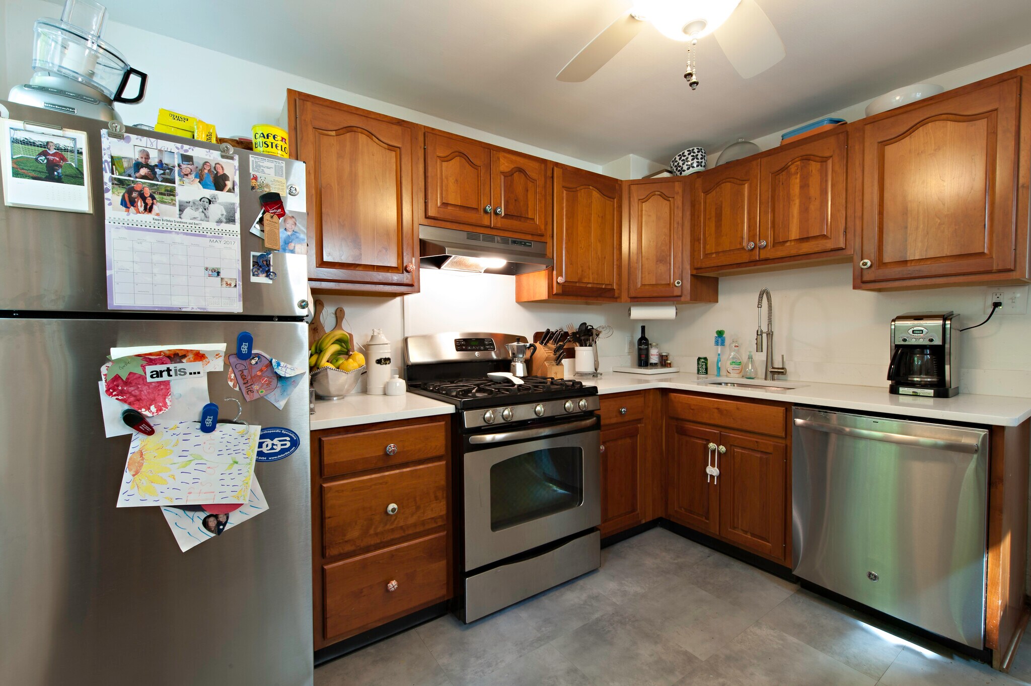 Building Photo - 1809 Lovering Ave