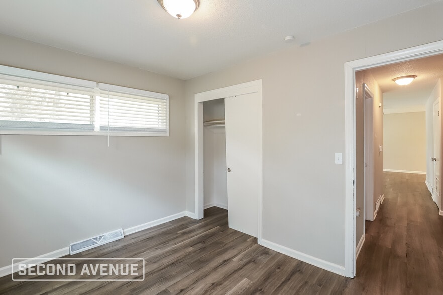 Building Photo - 401 Lacy Ln