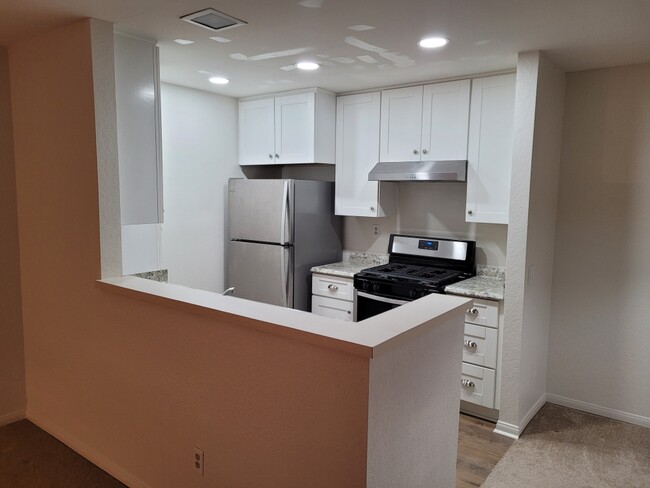 Kitchen Area - 13006 Wimberly Sq