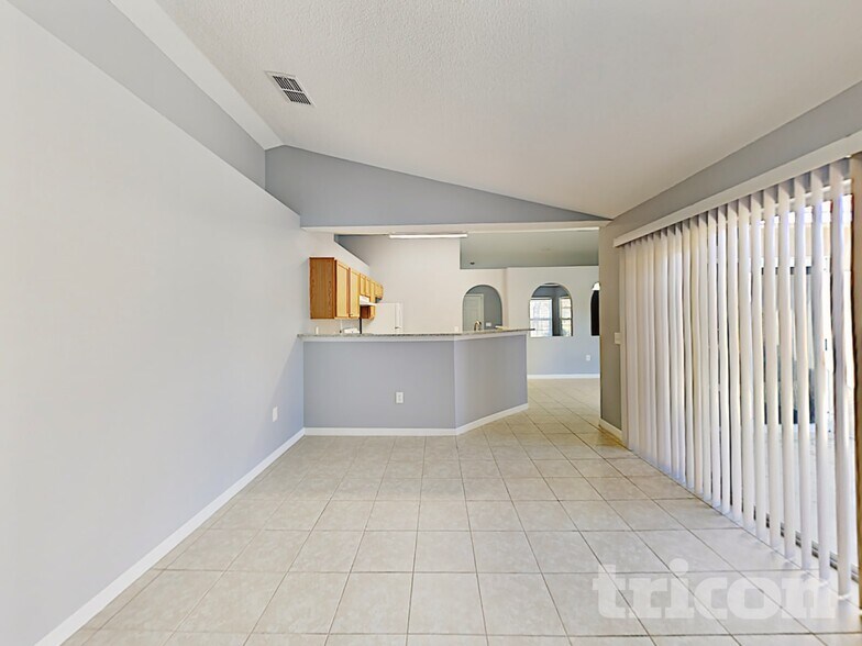 Building Photo - 810 Ognon Ct