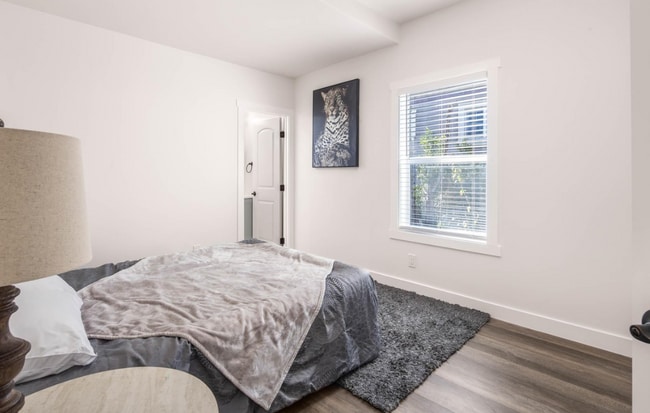 Building Photo - 1226 50th Ave