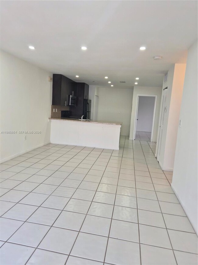 Building Photo - 15421 SW 81st Cir Ln