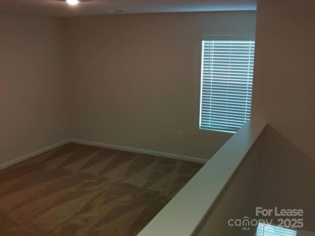Building Photo - 9433 Creedmore Hills Dr